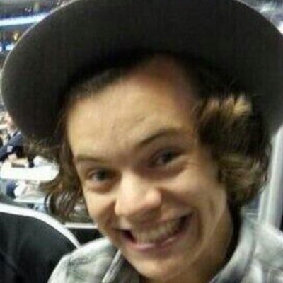 @voguecalum_ gave you this follow so follow her :) ily