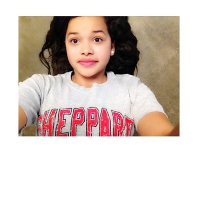 Hi My Name Is Estefani ❤️
Im Obsessed With Makeup Socialmedia And Clothes . Instagram-estefanialexandraa ❤️ Well Bye ✨