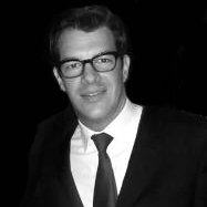 Directeur Communication Mobile Entreprise OrangeBusinessServices. Passionné de sports de glisse, rugby, comm & médias sociaux. Mes tweets n'engagent que moi