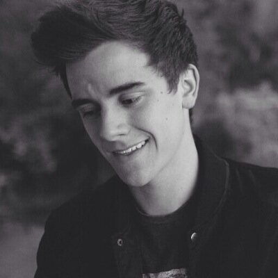 I only follow everyone who Connor follows.