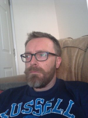 Freelance fashion stylist. Beard grower / lover.  Training for my first Tough Mudder. Lady dodger/Team otter.