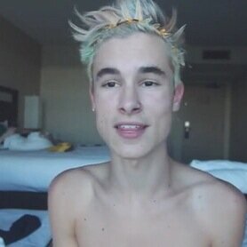 KIANSDMSHELP's profile picture. FOLLOW @PRETZELCAYLEN AND RT THIS TWEET (https://t.co/frZr3gGwTI) FOR A DM TO KIAN LAWLEY