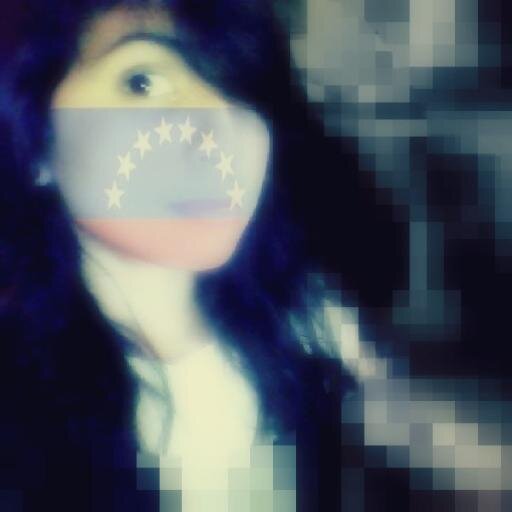 Amo La Natación es parte de mi vida al igual que la música y mi familia. Mi día Favorito: 29 de marzo mally me siguió y 07 de Febrero *BM*