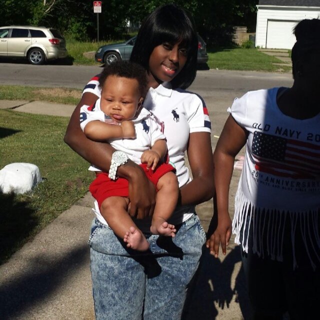 Lovely_bootsy's profile picture. 