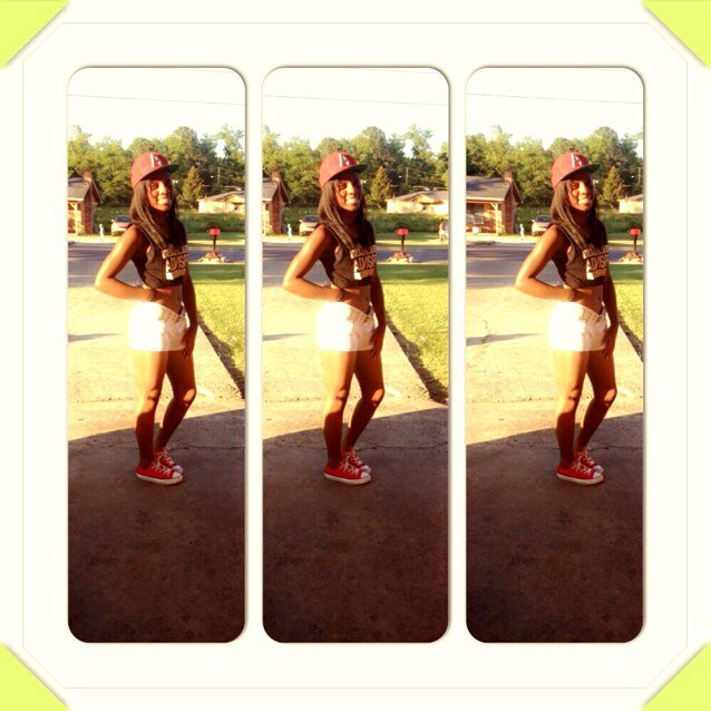 a bad xxa bitch wid a mind a bitchh wid an bad xxa attitude nd a mfn ladyy wid klass! ion luvv noo hoee! *savagee lyfee hannn! im da bitch nd 2 u im ms.bitch