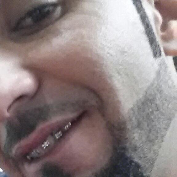 HissiYounes's profile picture. 