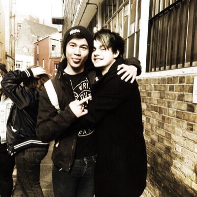 Hi hunni could you please follow @notmegangiles it would mean alot, if you already do ily :-)