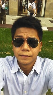 echomartinsauza's profile picture. Tall, Dark and Awesome