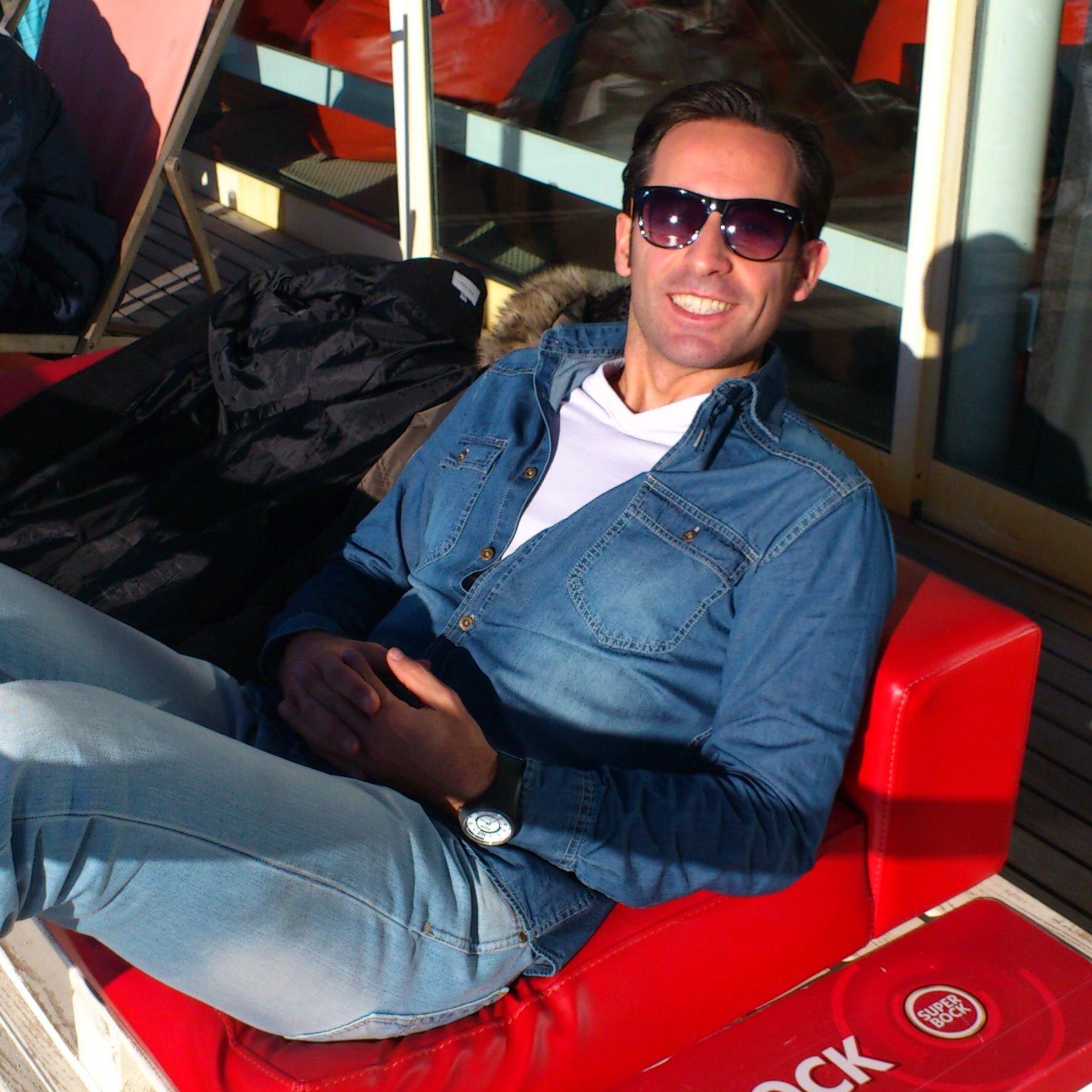 Rafagrays's profile picture. Aprendiendo cada día,paso a paso