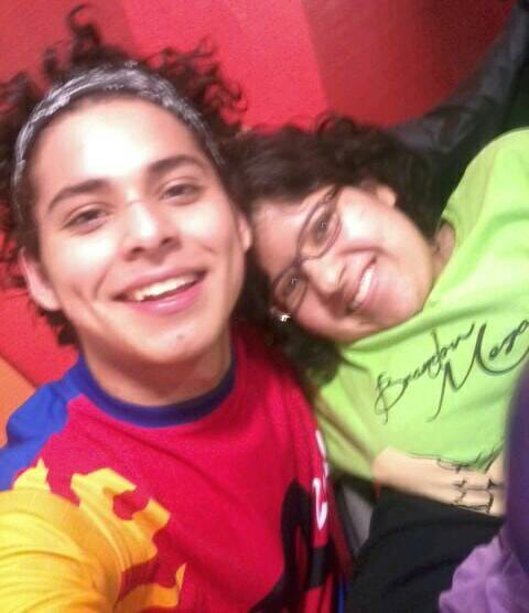 @mario_bezares me sguio el dia 5/12/12 @katybarajas_ el 22/02/13 @brandon_meza me sigue 15/04/13 a las 11:24