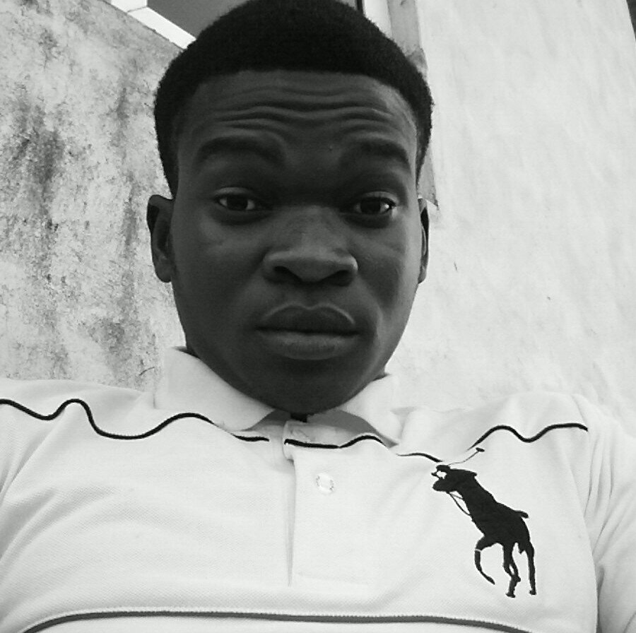 Peskyz_Jhay's profile picture. Don't get invaded by Beauty cos all u see is Vanity