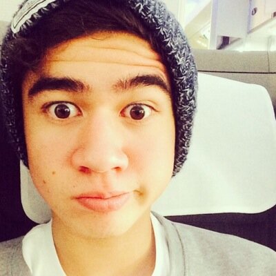 please follow @Ershten_Erwen for a follow back-she gave you this follow