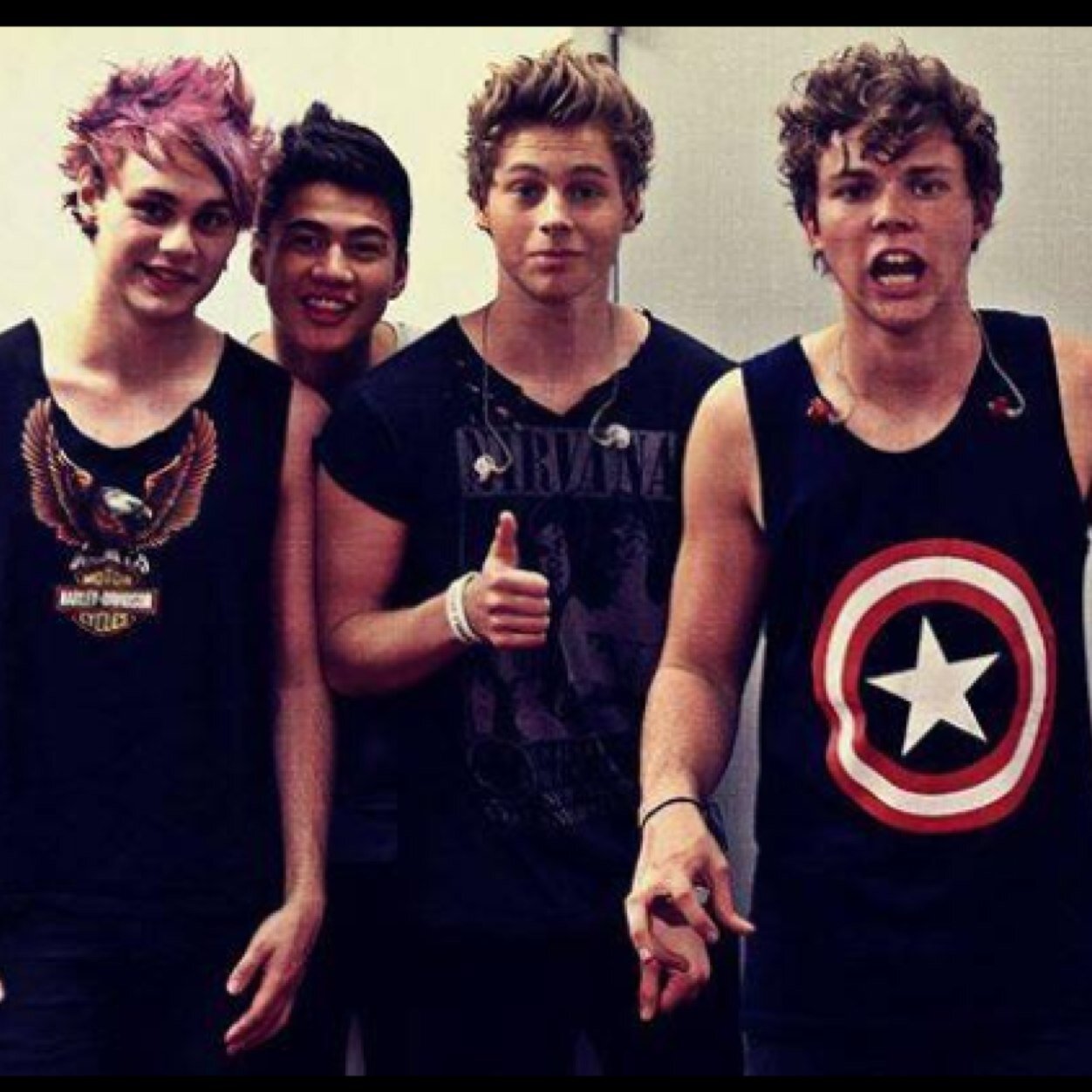 I LOVE 5 Seconds of summer!! I love you guys so much, i dont know where i would be without you guys xx im deleting this account i will have