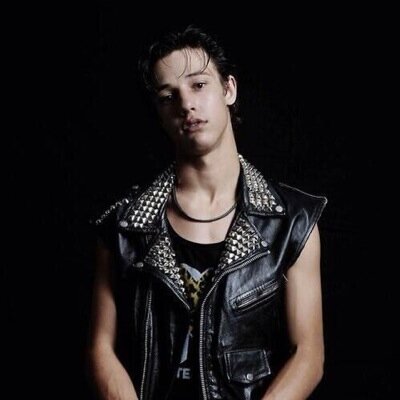 FollowOmgidk's profile picture. Follow @fuckmagvon and help her reach 600 followers