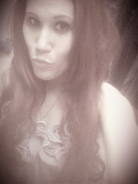 HereForJBiebs's profile picture. I still believe in love http://t.co/Lcthzz6UHh