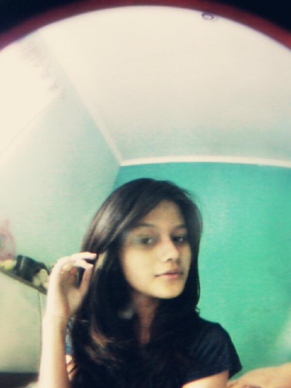 mutiaNabilla's profile picture. @GADISMagz GADISSampul 2010