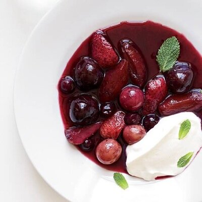 Reviewing all things Food & Drink in the Andover area and rating them out of 10, from pubs, restaurants & take aways to coffee shops, bistro's & wine bars.