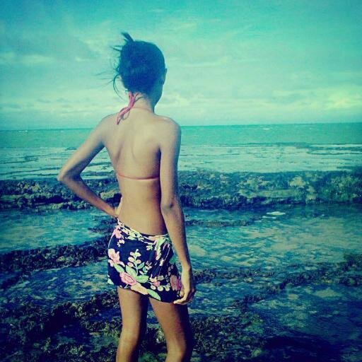 Sou do geito que vc me ver... Cada um tem a Iris que merece, Sou como fogo sei aquecer quem precisar e sei queimar quem merece#fica a dica#