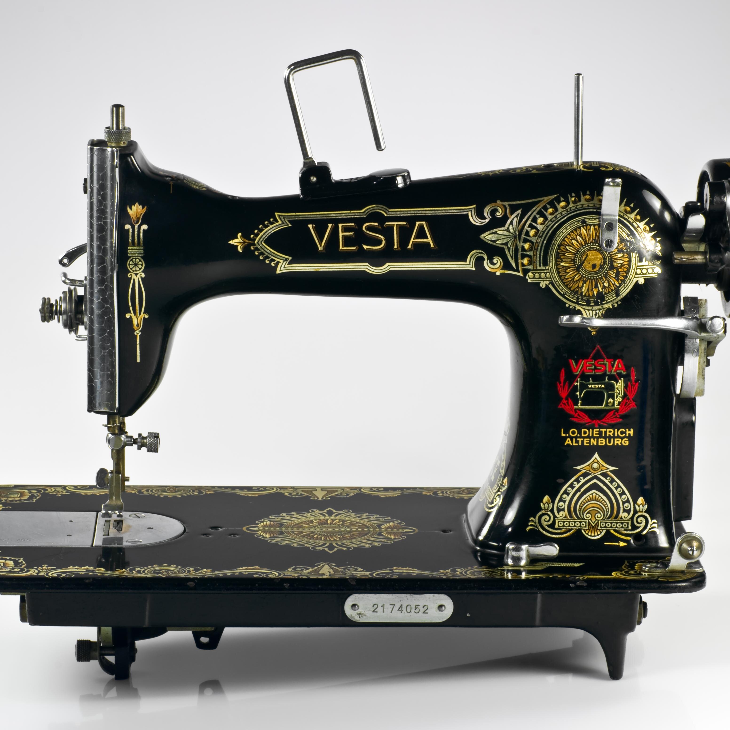 Sewing professional in Broomfield catering to people with ideas and dreams of things to make.