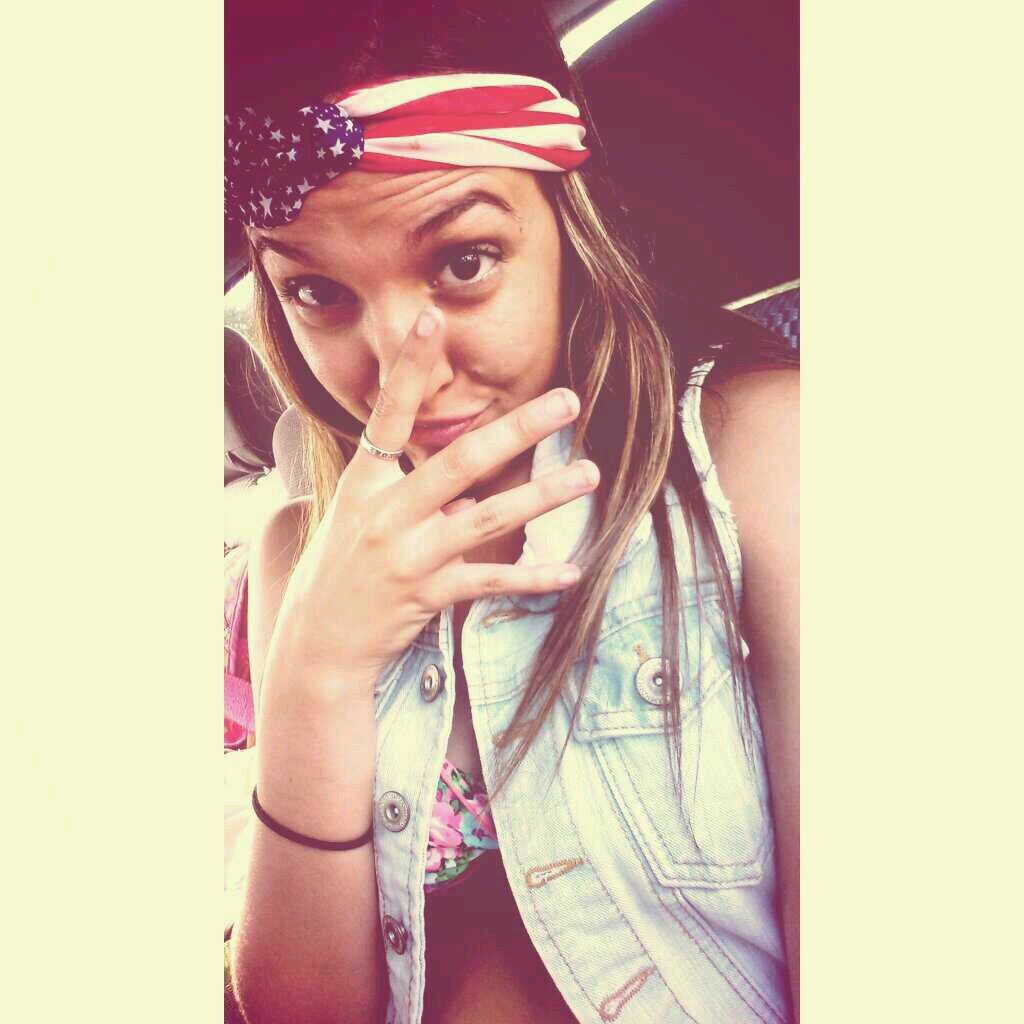 God above all else . 18.   Olympia Alumni . Dancer. Blessed . September 15th 1995baby♥