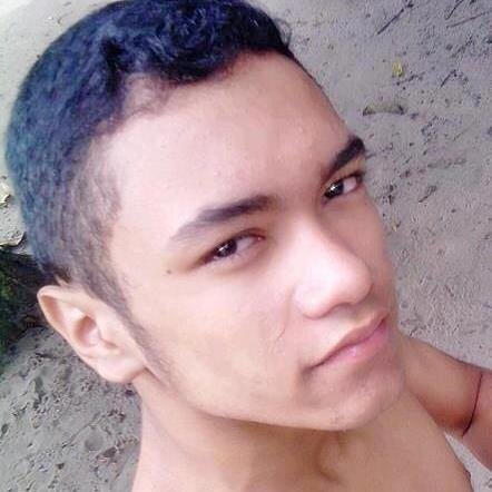 Eu não preciso estar por cima
Para saber que sou desejado
Porque eu sou forte o suficiente para saber a verdade... 
█║▌│A█│R║▌T║│P│O█P║█