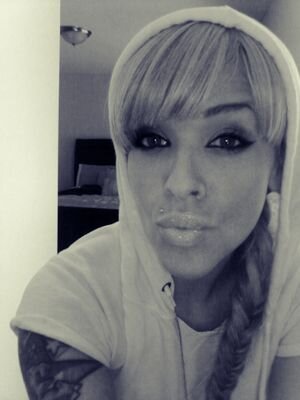 PrettyPlyGrl Profile Picture