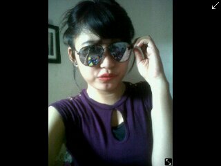 DewiSartikaSar7's profile picture. Love u my family...:-)