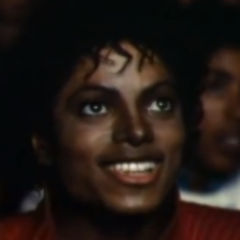 A Sua primeira, maior e melhor fonte oficial sobre o  @MichaelJackson. Michael Jackson deixou os palcos , mas não saiu de cena , seu show jamais terá fim .