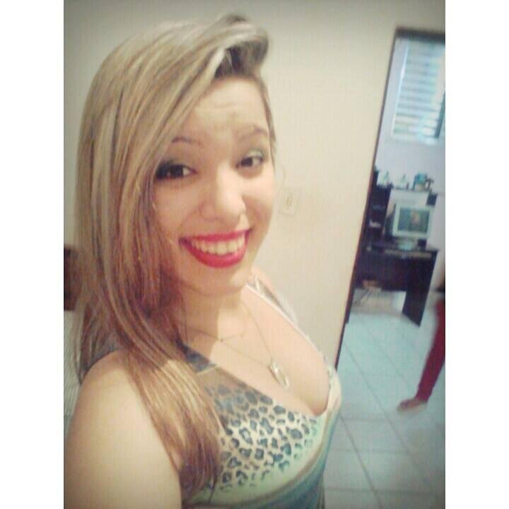 instagram: @daniellegomes59