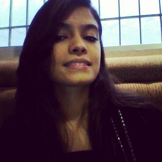 Oooi .Eu sou a Nathy, Seguee aê *-*   sdv  Beijos !