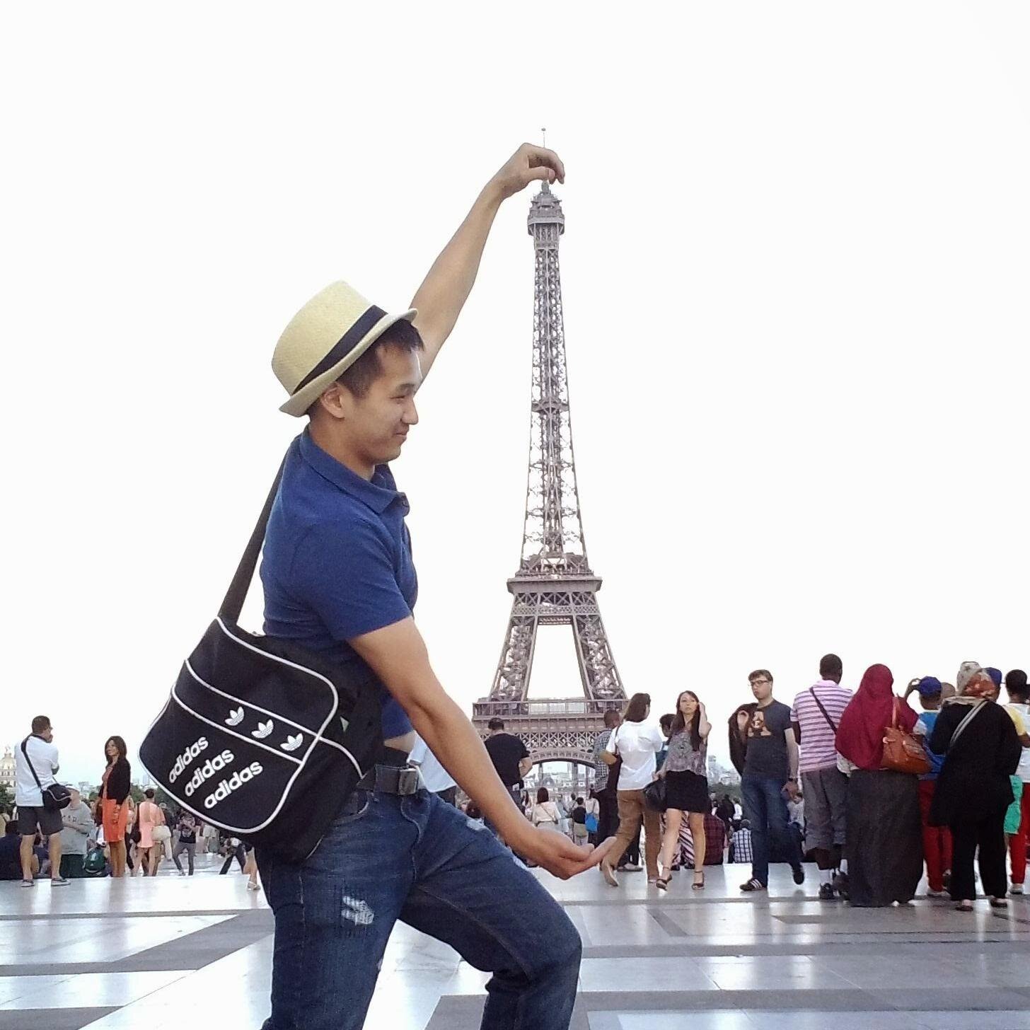 Technology. Traveling. Foodie