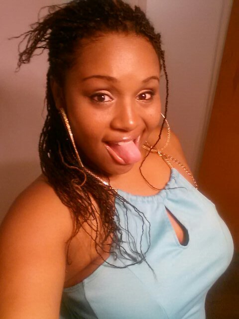 bellaforrest87's profile picture. 