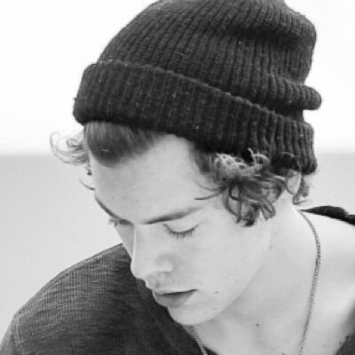 Hey, I gave you this free follow so please go and follow @larrystwinkie. :))