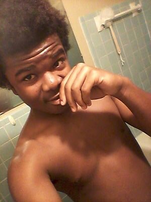 kik @_kingxdraay 
instagram @_kingxdraay 
& Facebook @Terron Drayton 
FOLLOW & ILL RETURN THE FAVOR