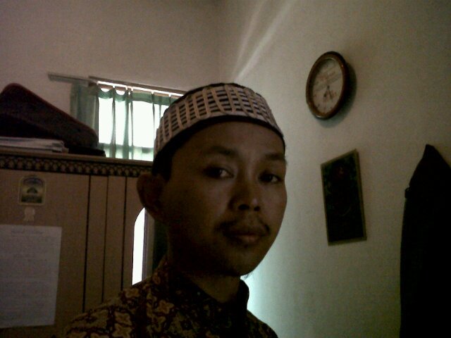 Hidup bukan utk mengeluh, tapi untuk belajar dan berkarya, terus berusaha utk bahagia dan membahagiakan sesama. 0852106030000 BB 282f8e75