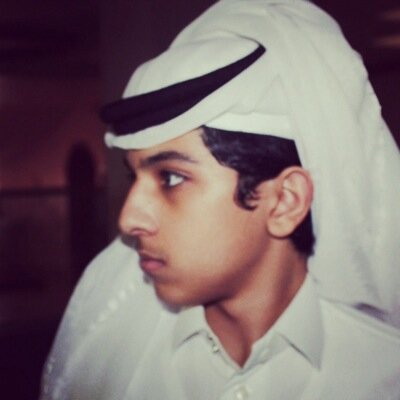 ياعسى الله يحفظه من كل شر.  ❤️