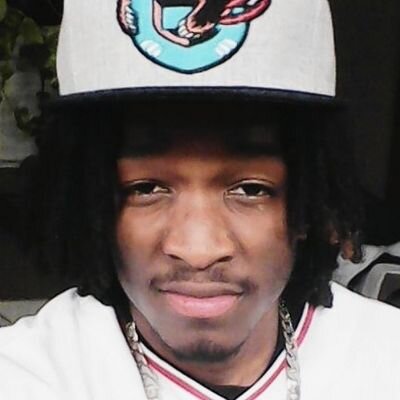 I ❤ Bad Bitches With Big Booties Follow Up Tho, I Follow Back | 21 Years Young |