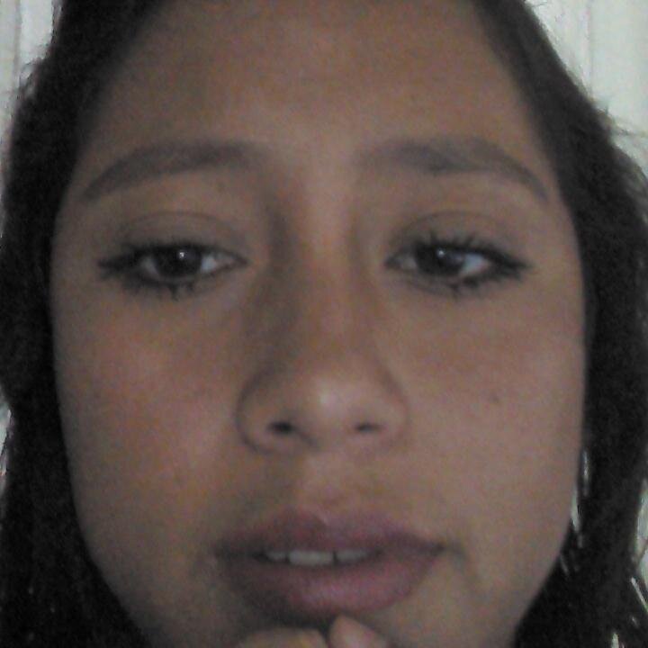 Esta personita que esta aqui ama los animales y la adrenalina . XD that life is beautiful and one wasted it