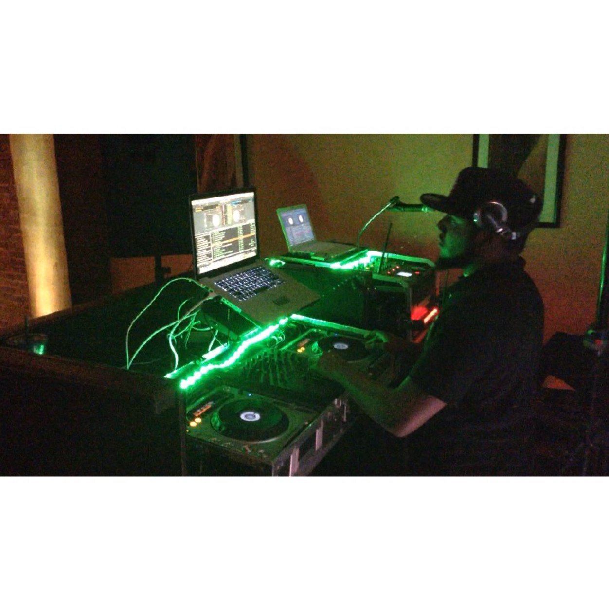 DJ/PROMOTER... TO BOOK DJ MARMAR CONTACT