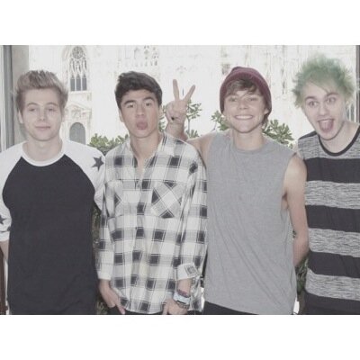 fuckyeslayouts's profile picture. tweet us for a layout + we'll dm it to you x ⠀⠀⠀⠀⠀⠀brandon - @irwinsgif ⠀⠀⠀⠀ ⠀⠀⠀⠀⠀⠀⠀⠀⠀ hallie - @tomlinshitt ⠀⠀⠀⠀⠀⠀⠀ ⠀