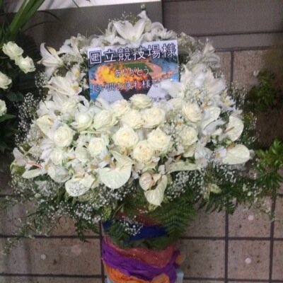 L'Arc--VAMPS--HYDE--hyde--GACKTあと綺麗なものが大好きです❤︎❤︎❤︎HYDEと同年代ですが漫画.アニメも好きです。そんな同じ世界観の方々と知り合えたなぁ、て思ってます。 こんな私ですが気軽にリプお願いします‼︎☆*:.｡. o(≧▽≦)o .｡.:*☆