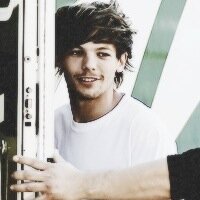 follow @louispaynos and you can ask for a dm to liam :D