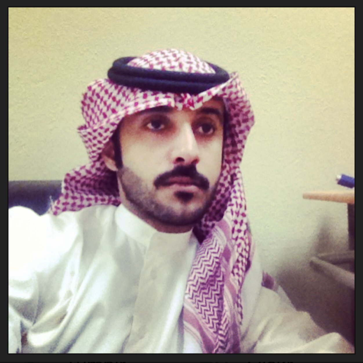 جعل ذكري عند الاجواد سمحين الجناب
آحلى من شربة الماء عقب طول الضمى
،،،،،،الخرج❤ حسابي فالانستغرام Nssseer