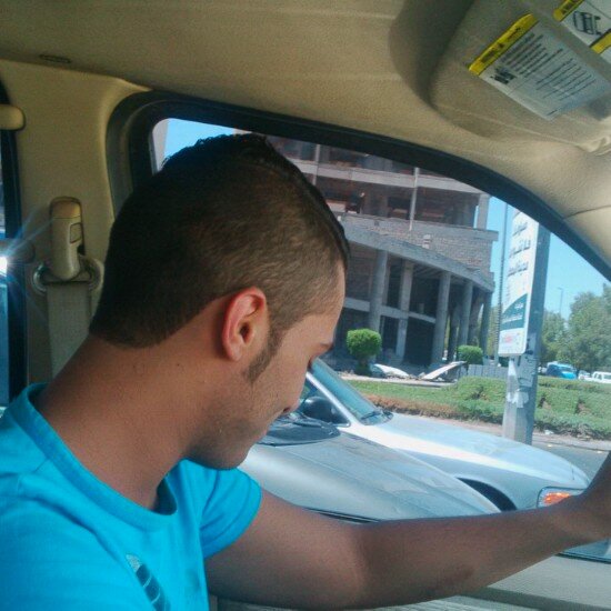 جيتك.      وفا.      وتروح.           واكفيت.         بطعونك.              



2B1ED8B2