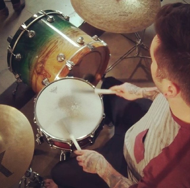 I am Mason Amlee. I am a professional drummer based in beautiful Los Angeles, CA. Contact me for sessions/tours/local shows/lessons and any other drum needs
