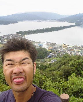 なんと書いたら良いのか…

日の元の国に生をうけたからには、日本が我が祖国。日本を本来あるべき日本へ！
真素直。礼節。慈悲。友情。感謝。思いやり。厳しさ。
尖兵たる日本人へ。
無言フォローお許しください🙏✨