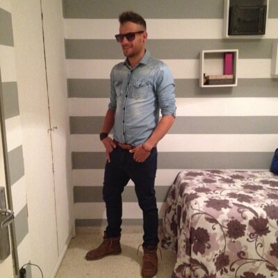 (Soy el amo de mi destino, soy el capitan de mi alma) amante del futbol las motos y los toros NEVER GIVE UP
