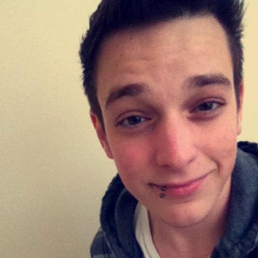 Logan_Jervis's profile picture. Skate & Destroy! Instagram & Snapchat : @Loganugh