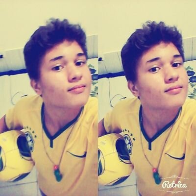 Meu estilo de vida liberta a minha mente, eu sou completamente louco, mas um louco consciente. cbjr ✌
 insta- @juniordi4ss