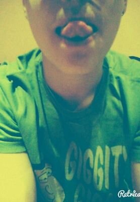UN CHICO DEL MONTÓN :)